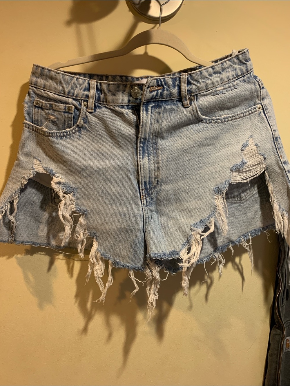 ZARA Classic High-Waist Light Blue Denim Shorts